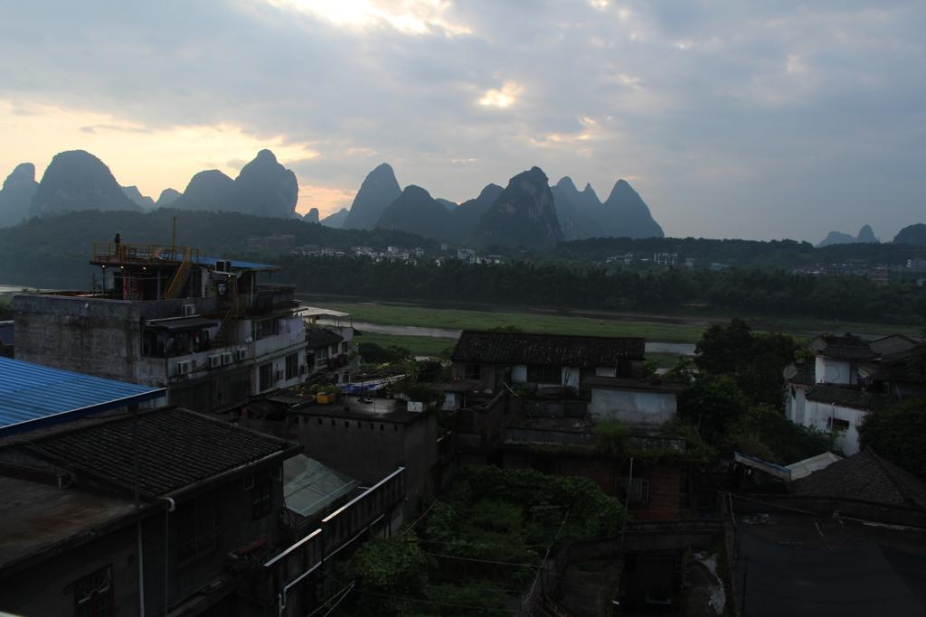 Monkey Jane'S Guesthouse Yangshuo Buitenkant foto